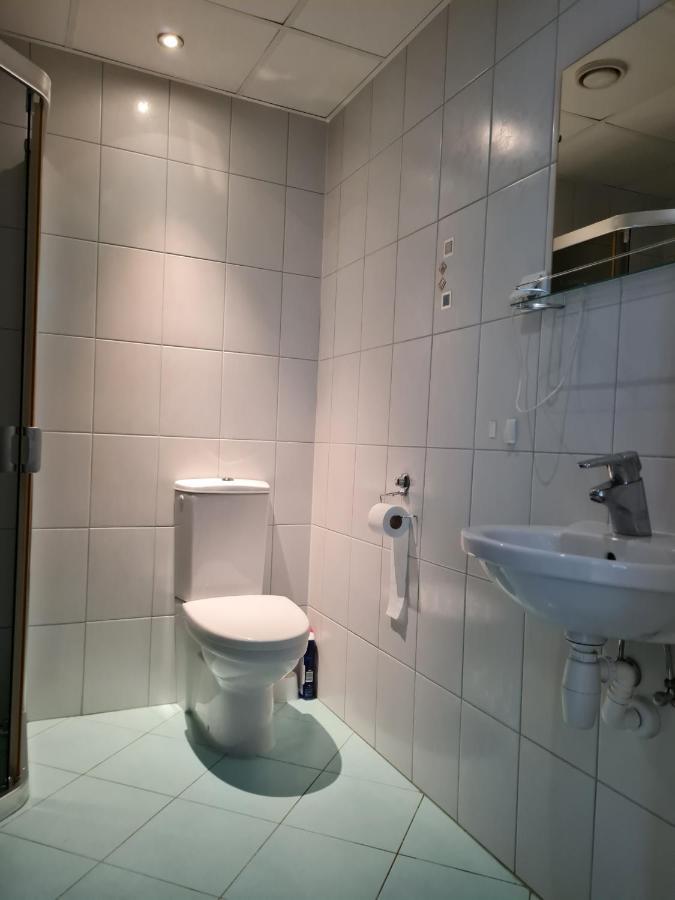 Cozy One Bedroom Apartment In City Center Tallinn Eksteriør billede